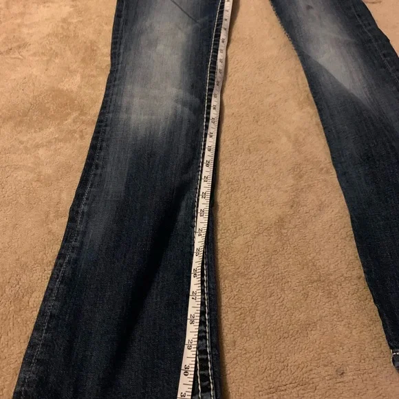 Vigoss Women's Dark Blue Boot Cut Jeans with Embellished Pockets - Picture 8 of 9